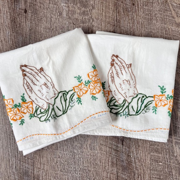 Other - Set of pillowcases Embroidery praying hands with yellow floral
